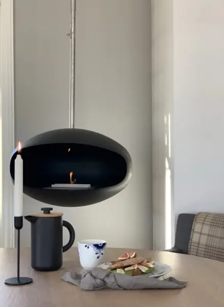 Cocoon Aeris - Black with Stainless Steel Pole